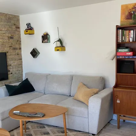 Apartamento Bright, Colorful With A Balcony In The Heart Of Odense