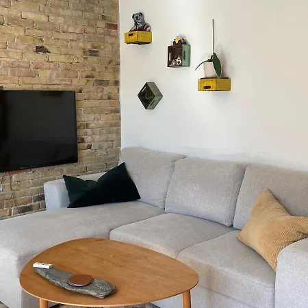 Apartamento Bright, Colorful With A Balcony In The Heart Of *